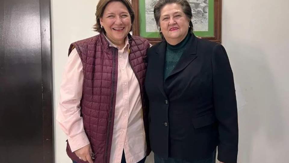 Recibe con gusto Directora General a Anna Baranzini Hurtado, Directora Administrativa del Grupo CARBACO y Miembro del Consejo AOANS (Asociación de Organismos de Agricultores del Norte de Sonora). 